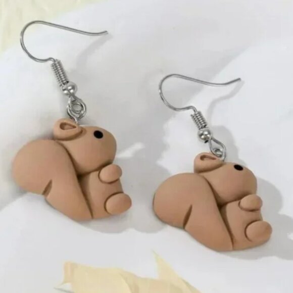 ⭐️❤️ FREE Squirrel Animal Rodent Nature Clay Like Boho Peasant Pop Art Earrings - Picture 1 of 8